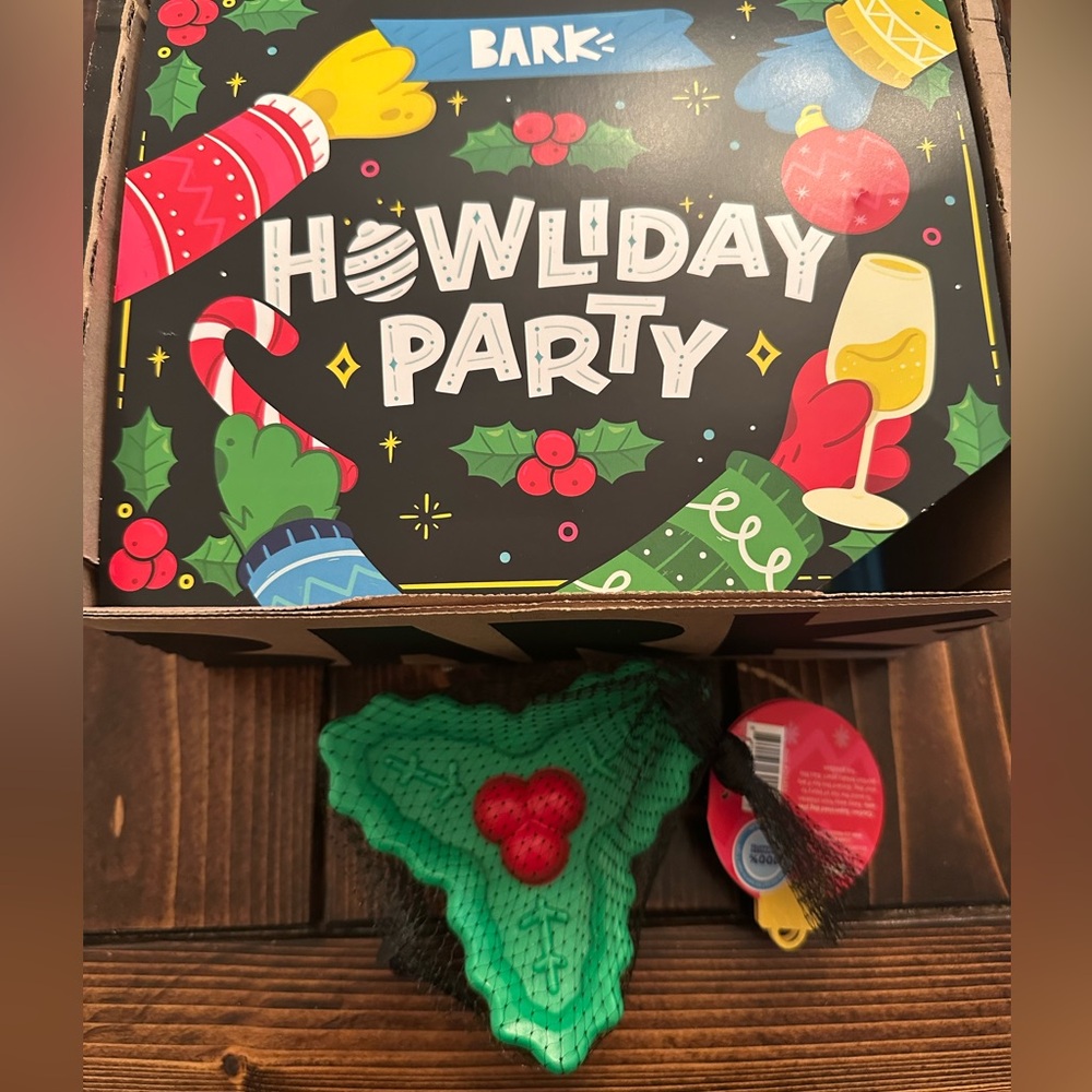 HOWLY LEAF - Super Chewer BARK Box!
